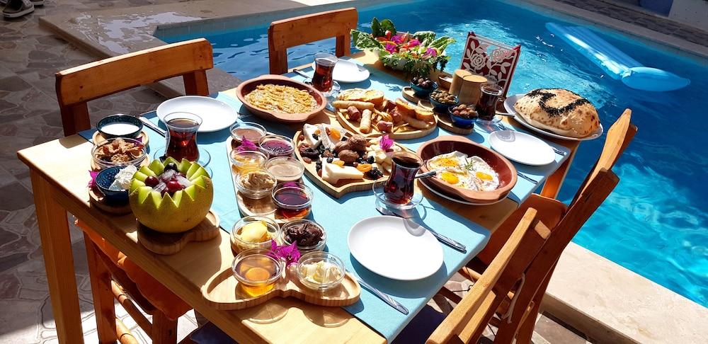 Hakan Hotel Bitez Bagian luar foto